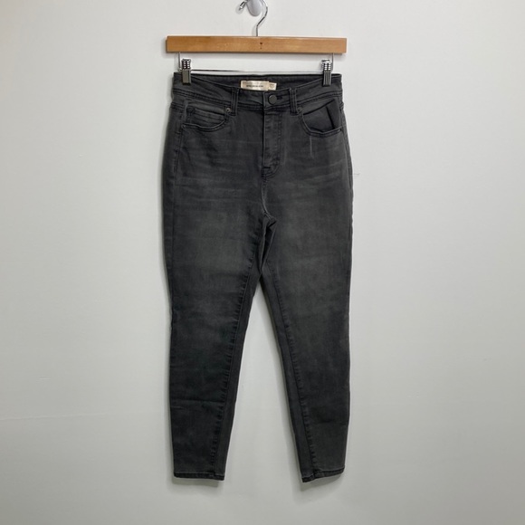 NEVER DREAM ALONE | Skinny Super High Waist | 5/27 - Picture 1 of 5